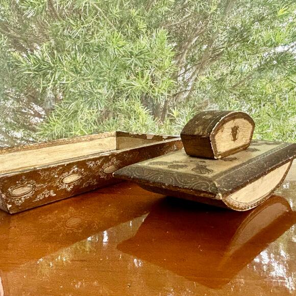 Vintage Florentine Gilt Rocking Blotter & Pen Tray – Italy - Picture 4 of 16